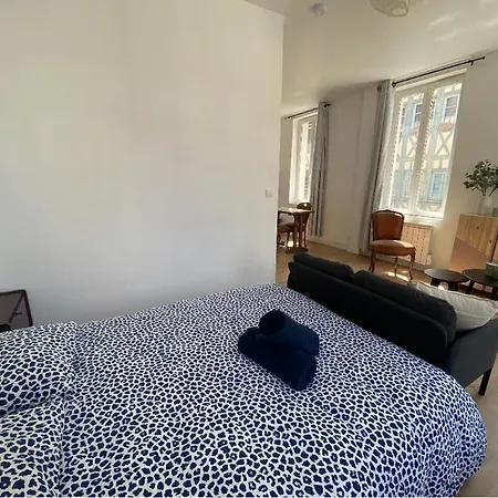 Grand Croix De Pierre Apartment *